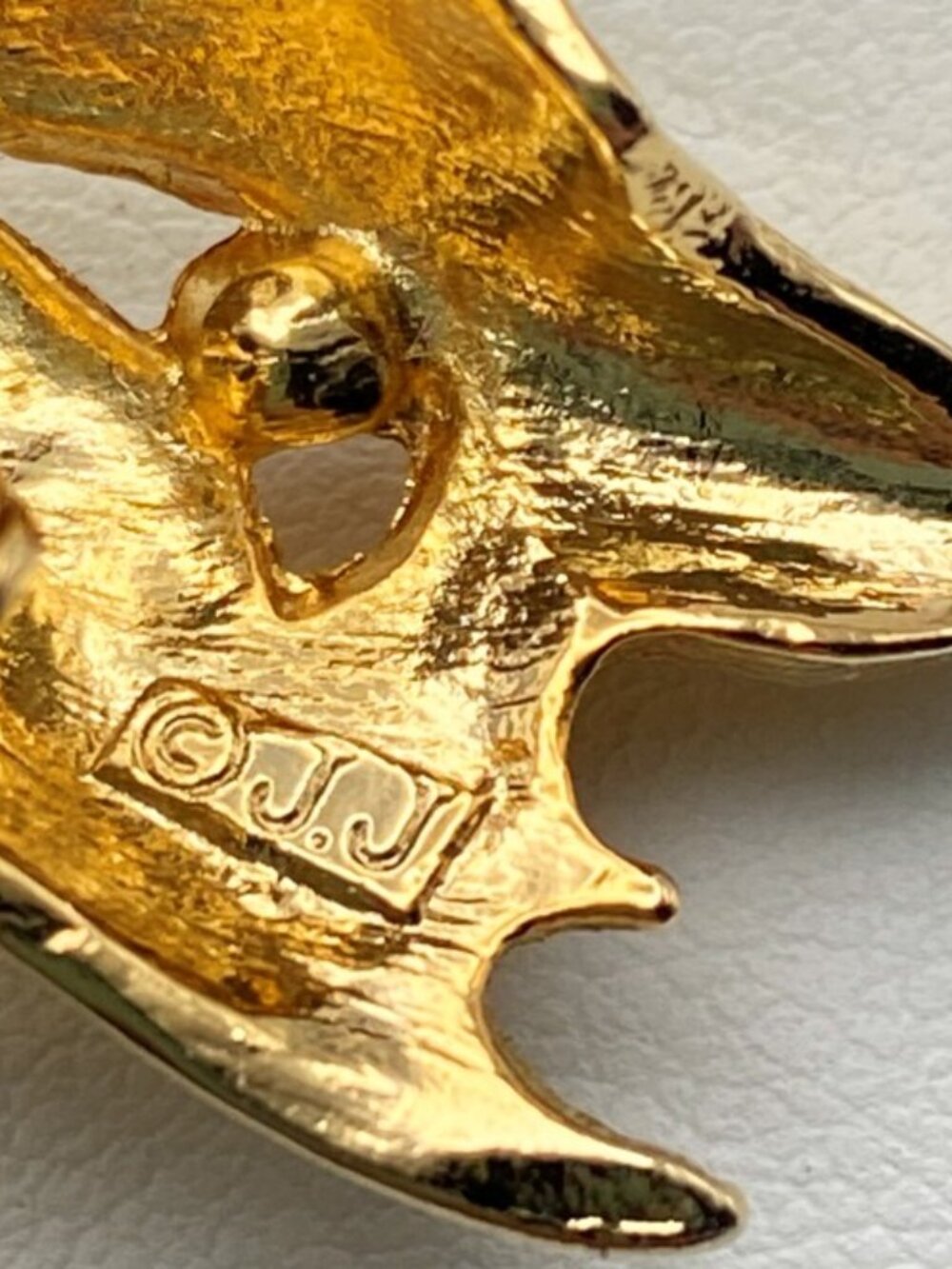 Vintage JJ Jonette Animal Fox Brooch Pin Gold Tone w/Red Eyes 1980s Signed - Picture 9 of 10